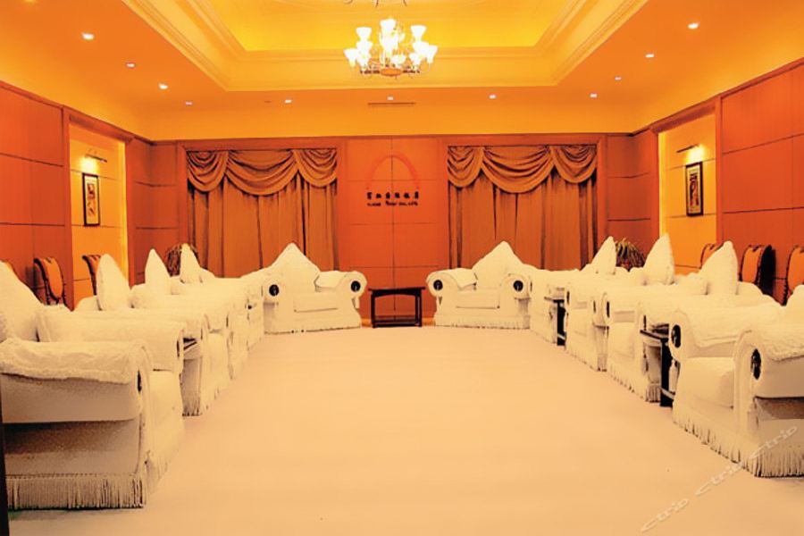 Fuhong International Hotel Liaoyang Extérieur photo